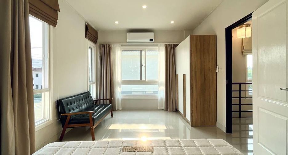 For rent 3 bedrooms house in Mueang Phuket, Phuket