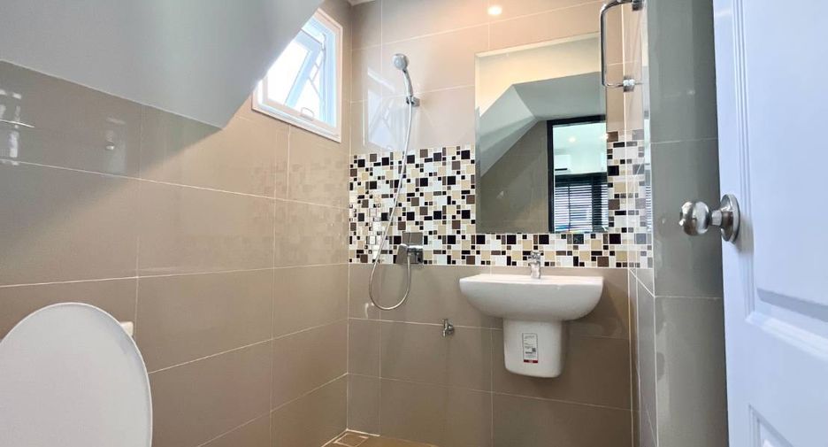 For rent 3 bedrooms house in Mueang Phuket, Phuket