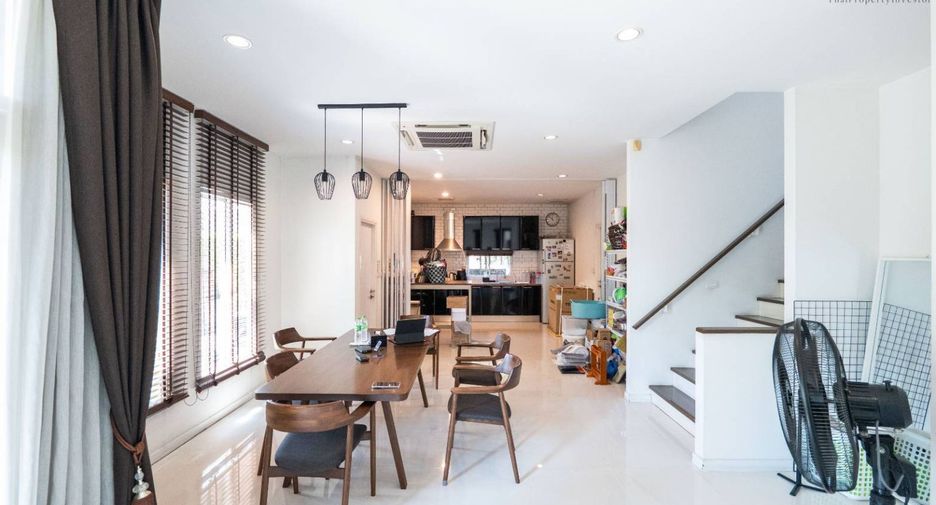For sale 3 bedrooms house in Sai Mai, Bangkok