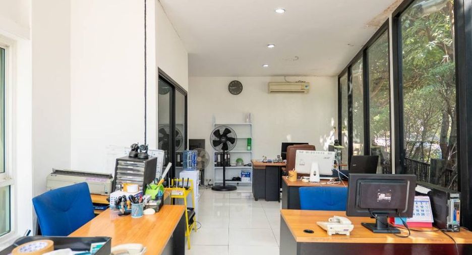 For sale 3 bedrooms house in Sai Mai, Bangkok