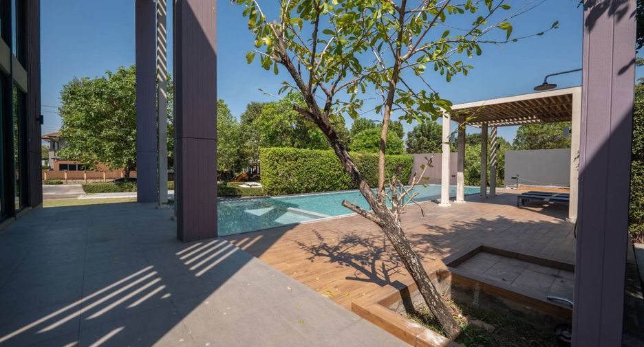 For sale 3 bedrooms house in Sai Mai, Bangkok