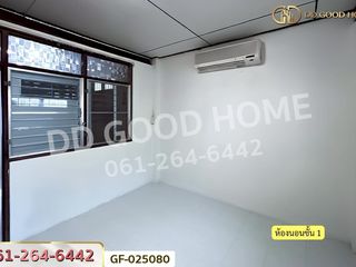 For sale 3 bedrooms house in Bangkok Noi, Bangkok