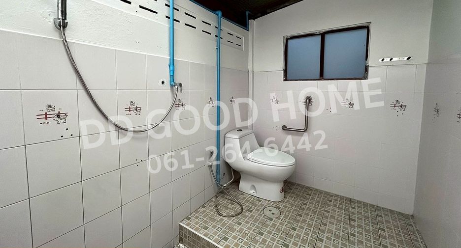 For sale 3 bedrooms house in Bangkok Noi, Bangkok