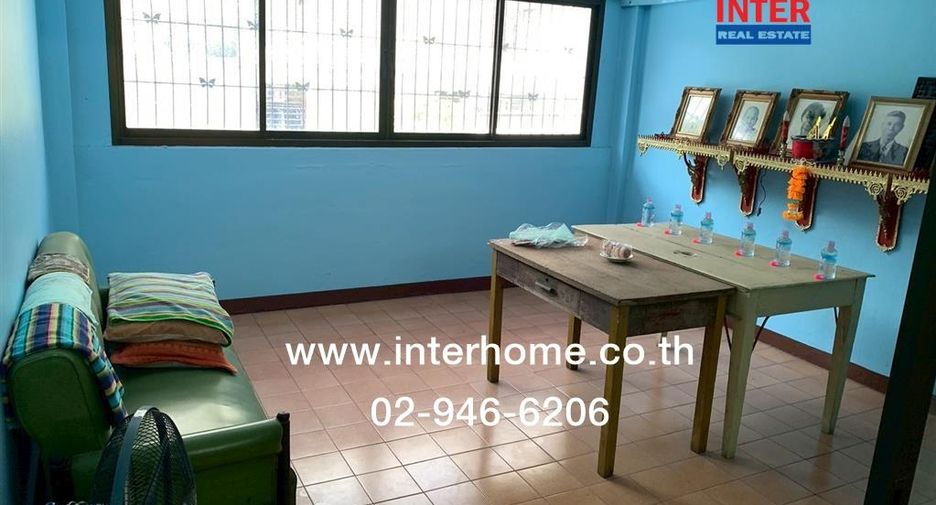 For sale 7 bedrooms retail Space in Prawet, Bangkok