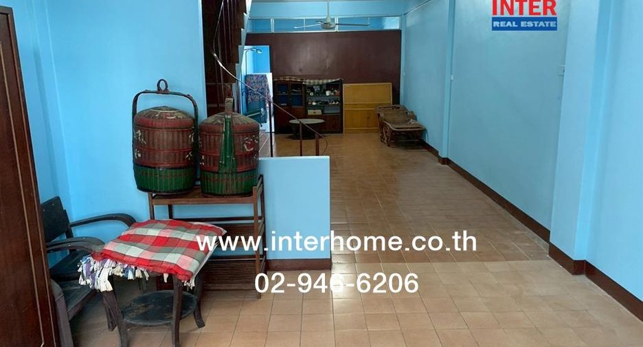 For sale 7 bedrooms retail Space in Prawet, Bangkok