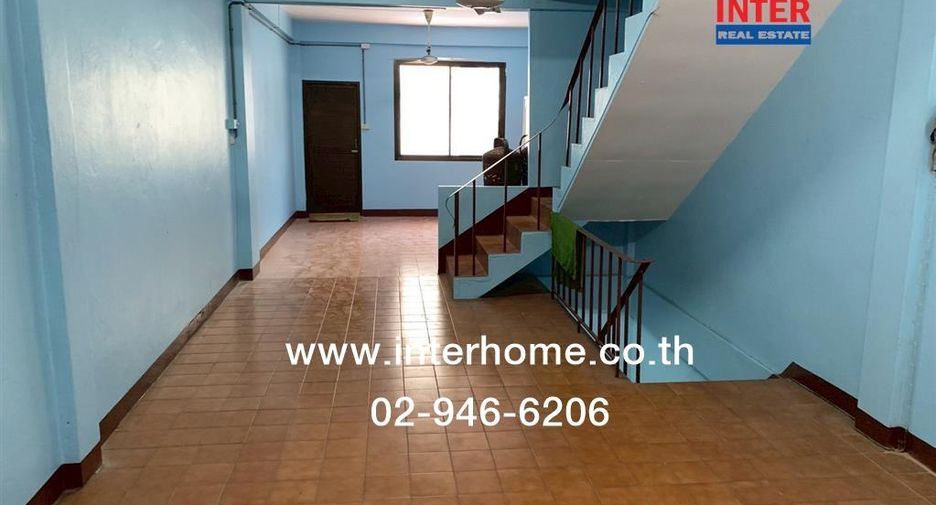 For sale 7 bedrooms retail Space in Prawet, Bangkok