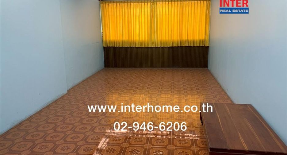 For sale 7 bedrooms retail Space in Prawet, Bangkok
