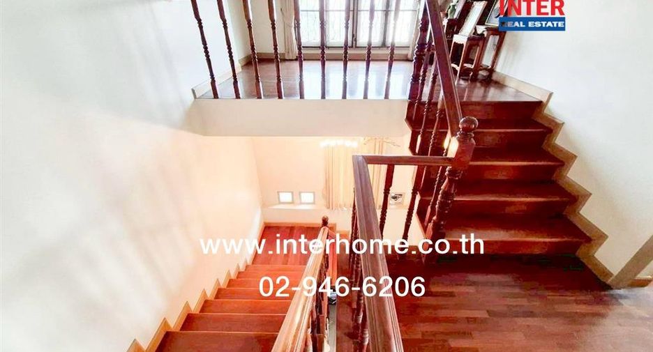Haus zum Kauf mit 4 Zimmer in Pak Kret, Nonthaburi