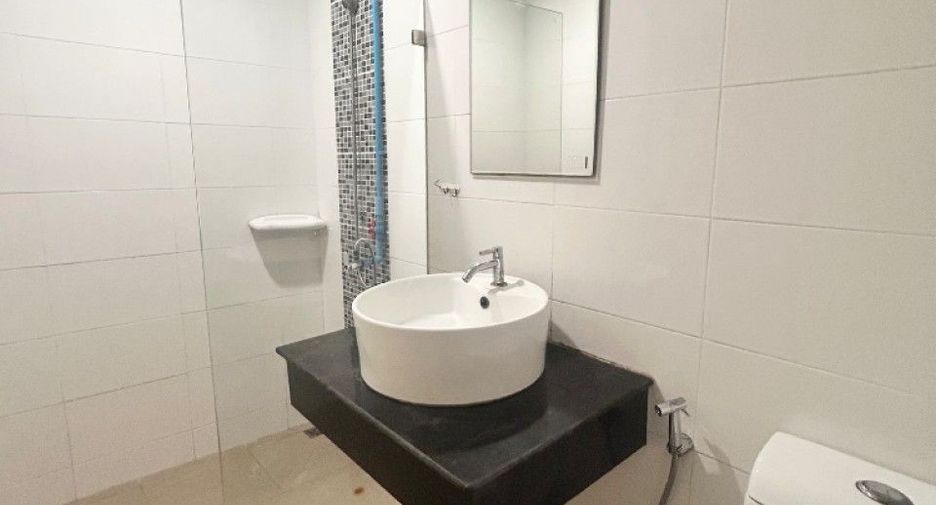 For sale 3 bedrooms townhouse in Si Racha, Chonburi