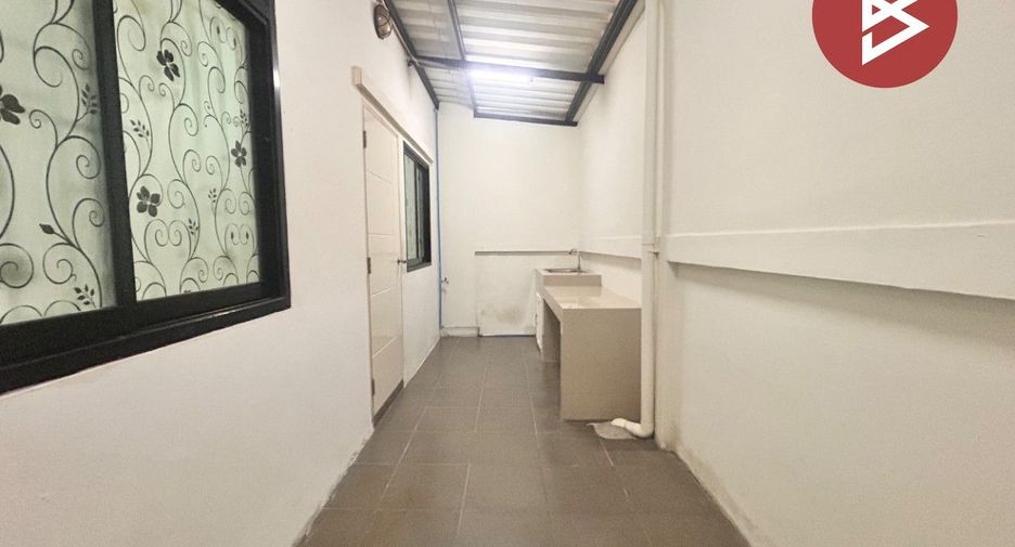 For sale 3 bedrooms townhouse in Si Racha, Chonburi