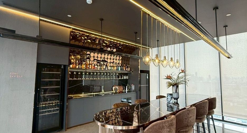 For sale 1 bed condo in Huai Khwang, Bangkok