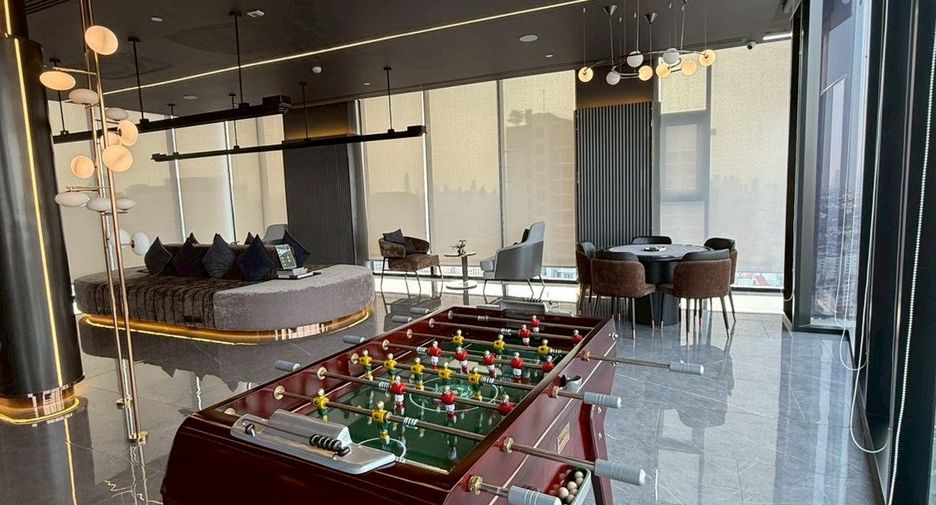 For sale 1 bed condo in Huai Khwang, Bangkok