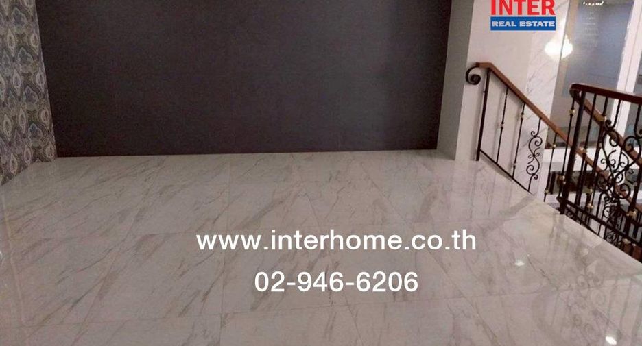 For sale 2 bedrooms retail Space in Khlong Sam Wa, Bangkok