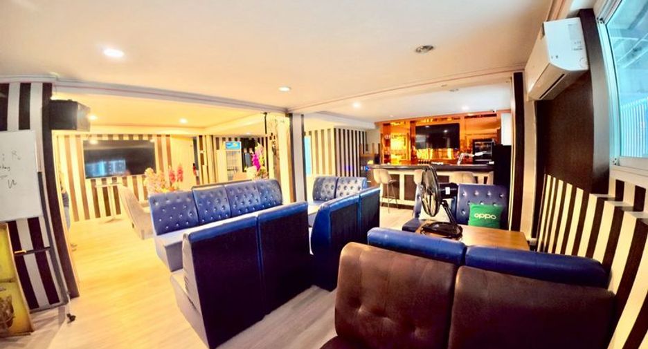 For sale retail Space in Si Racha, Chonburi