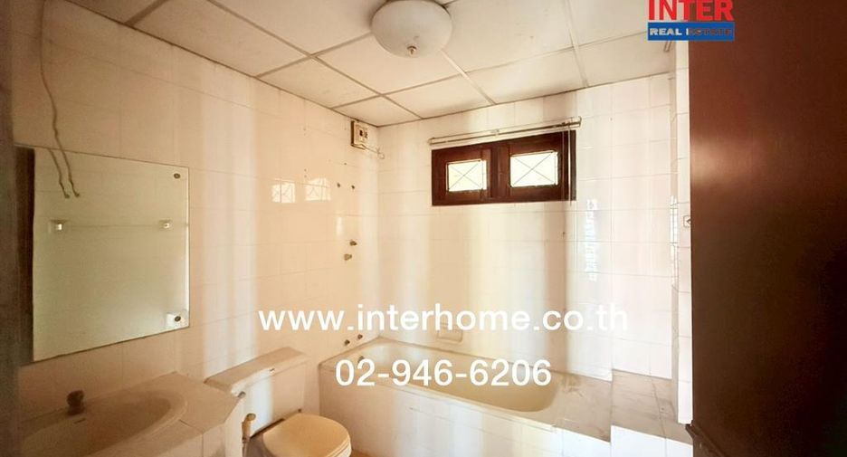Casa en venta de 6 habitaciones en Mueang Nonthaburi, Nonthaburi