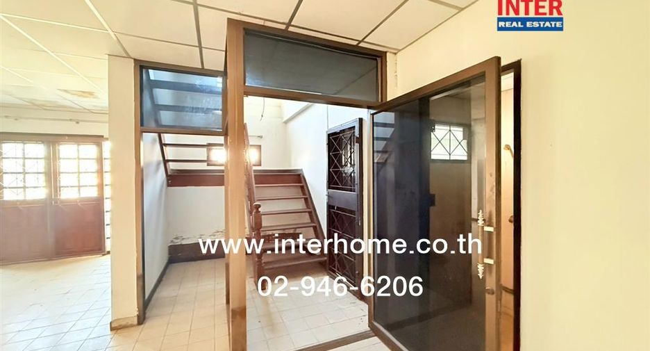 Casa en venta de 6 habitaciones en Mueang Nonthaburi, Nonthaburi
