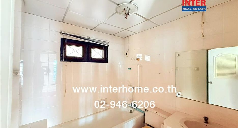 Casa en venta de 6 habitaciones en Mueang Nonthaburi, Nonthaburi