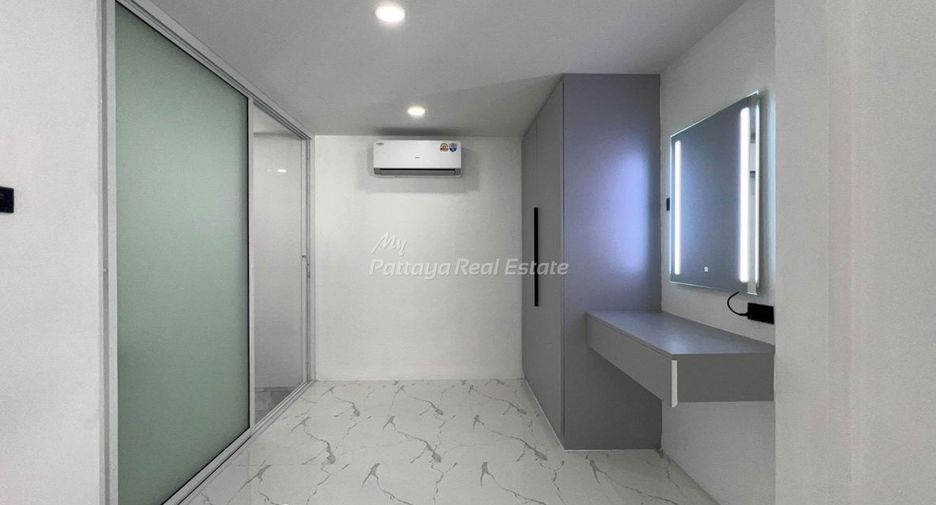 For sale 3 bedrooms villa in Bang Lamung, Chonburi