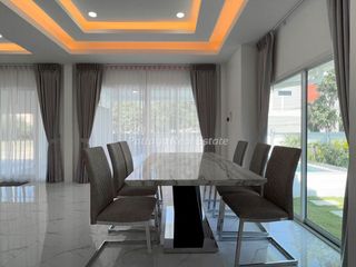 À vendre 3 chambres villa à Bang Lamung, Chonburi