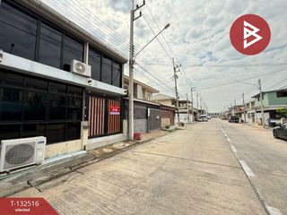 For sale 3 bedrooms townhouse in Mueang Nakhon Pathom, Nakhon Pathom