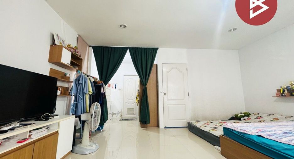 For sale 3 bedrooms townhouse in Phra Samut Chedi, Samut Prakan