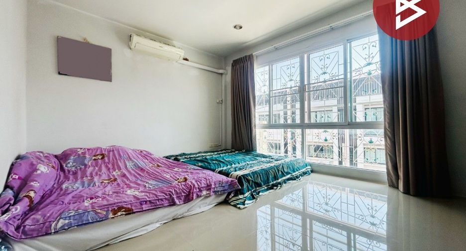 For sale 3 bedrooms townhouse in Phra Samut Chedi, Samut Prakan