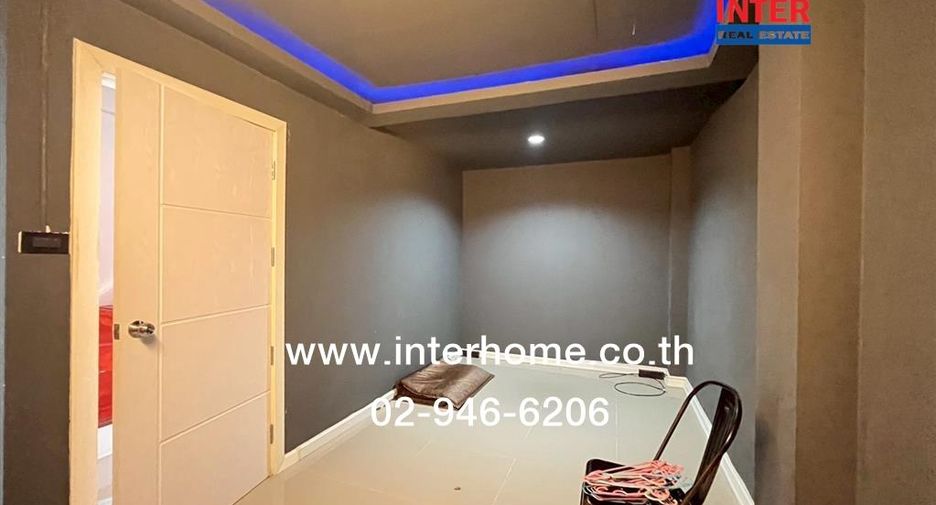 Reihenhaus zum Kauf mit 3 Zimmer in Bueng Kum, Bangkok