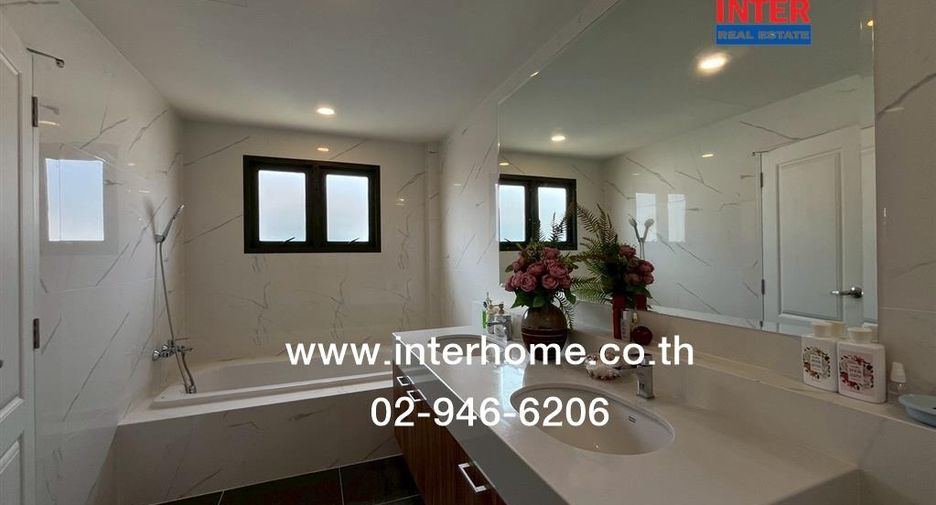 Haus zum Kauf mit 4 Zimmer in Nong Khaem, Bangkok