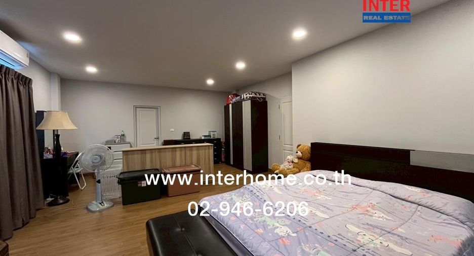 Haus zum Kauf mit 4 Zimmer in Nong Khaem, Bangkok