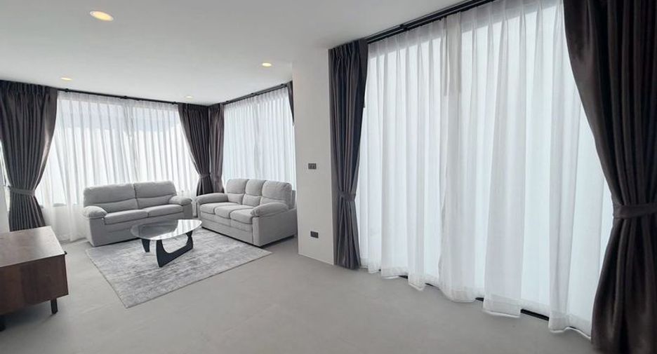 For rent 3 bedrooms villa in Bang Lamung, Chonburi