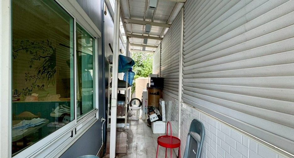 For sale 3 bedrooms house in Khlong Sam Wa, Bangkok