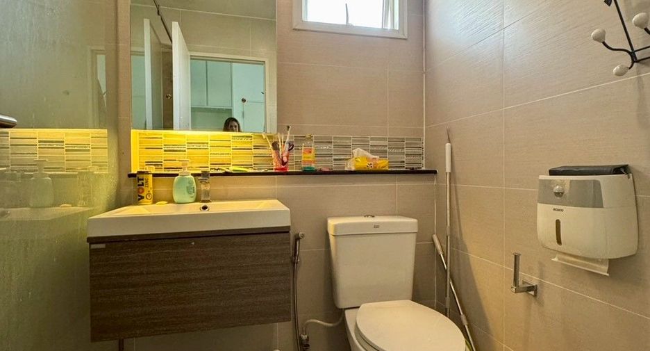 For sale 3 bedrooms house in Khlong Sam Wa, Bangkok