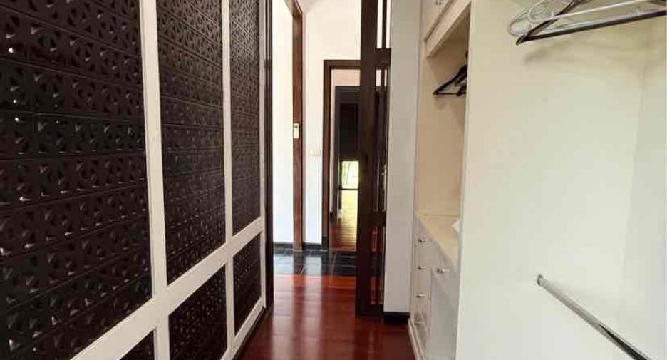 For rent 3 bedrooms villa in Bang Lamung, Chonburi