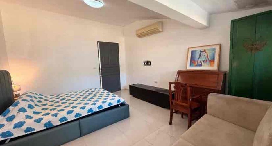 For rent 3 bedrooms villa in Bang Lamung, Chonburi