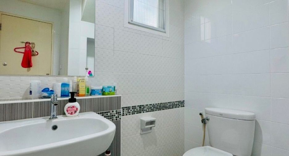 Casa en venta de 3 habitaciones en Bang Sao Thong, Samut Prakan