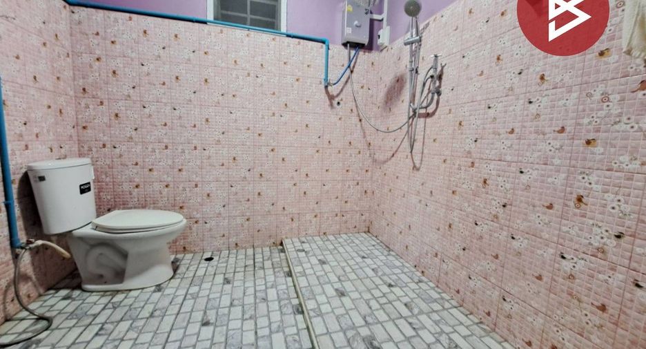 For sale 3 bedrooms house in Phayuha Khiri, Nakhon Sawan