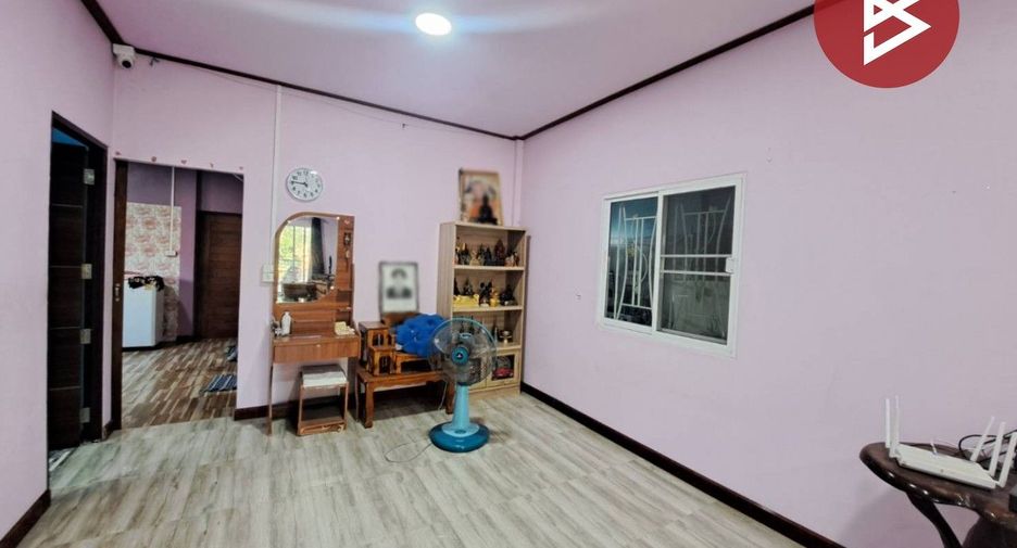 For sale 3 bedrooms house in Phayuha Khiri, Nakhon Sawan