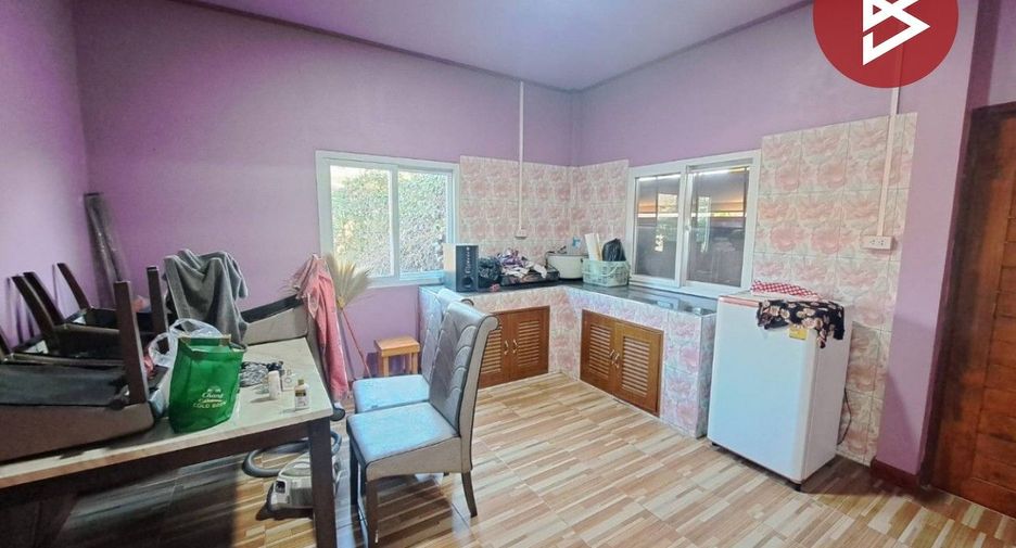 For sale 3 bedrooms house in Phayuha Khiri, Nakhon Sawan