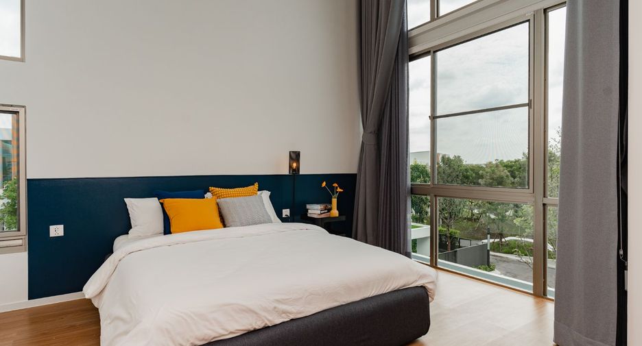 For rent 3 bedrooms house in Saphan Sung, Bangkok