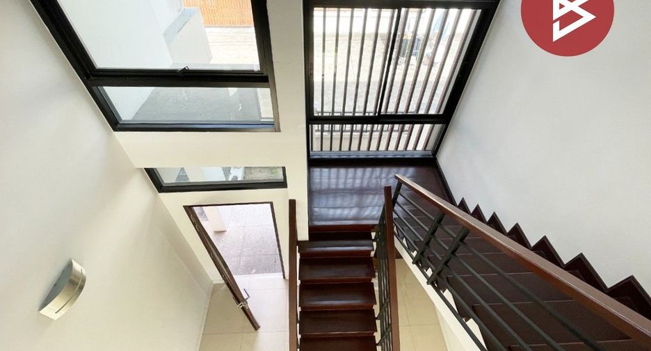 For sale 3 bedrooms house in Si Racha, Chonburi