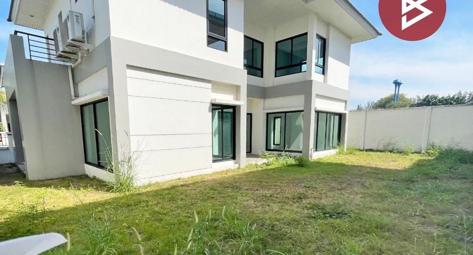 For sale 3 bedrooms house in Si Racha, Chonburi
