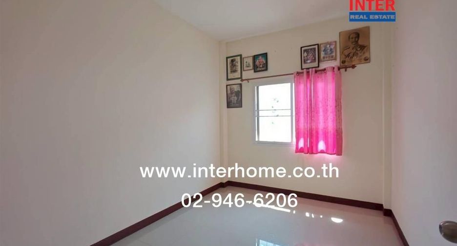 For sale 4 bedrooms townhouse in Phra Samut Chedi, Samut Prakan