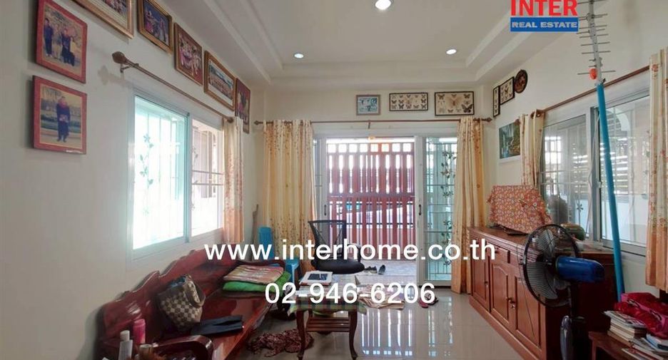 For sale 4 bedrooms townhouse in Phra Samut Chedi, Samut Prakan