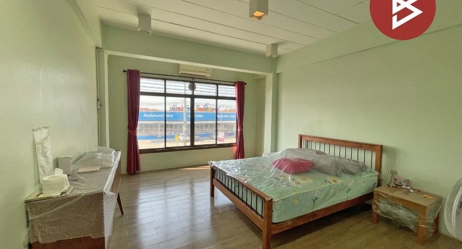 Local comercial en venta de 2 habitaciones en Mueang Chon Buri, Chonburi