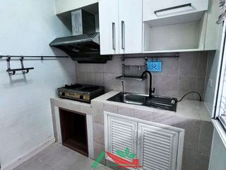 Casa adosada en venta de 3 habitaciones en Prawet, Bangkok