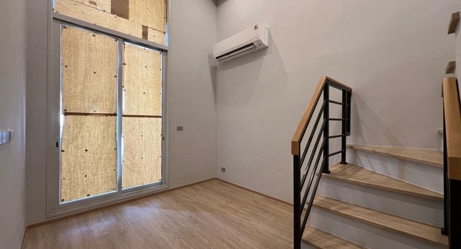 For sale 2 bedrooms condo in Bang Rak, Bangkok