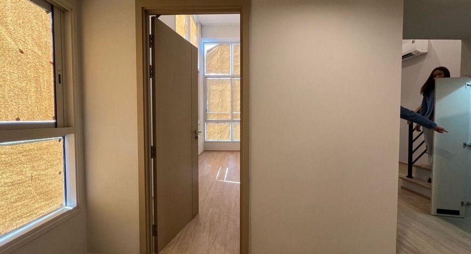 For sale 2 bedrooms condo in Bang Rak, Bangkok