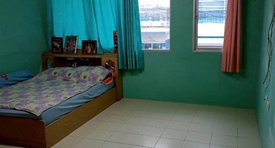 Продажа 2 спальни таунхаус в Khlong Luang, Патумтани
