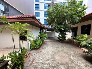 Casa en alquiler de 3 habitaciones en Bang Lamung, Chonburi