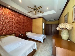 Casa en alquiler de 3 habitaciones en Bang Lamung, Chonburi